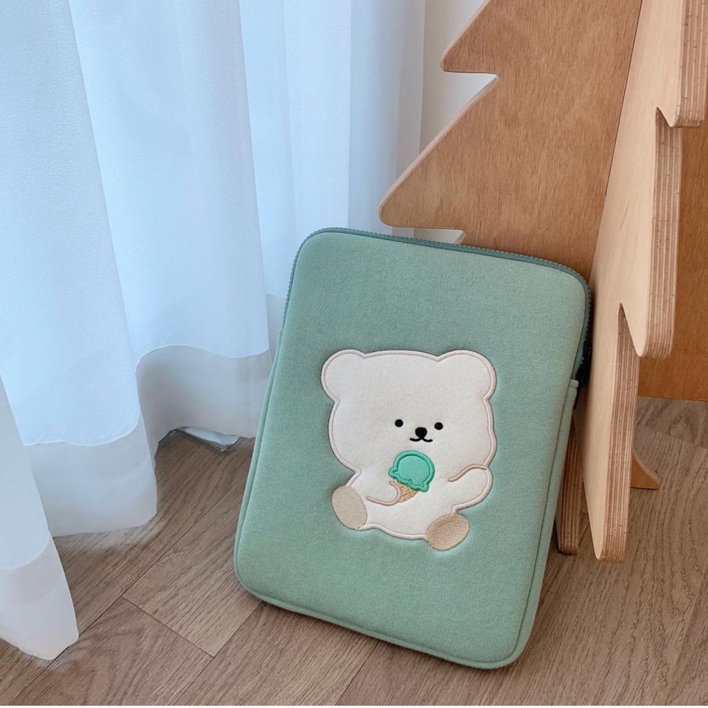 Sleeve Pouch Sarung Tas Bag Case Ipad Tab Tablet Macbook Air Pro Laptop Asus Acer Lenovo HP Huawei 11 12 13 14 15 inch Motif Gambar Beruang Bear Warna Hijau Lucu Cute Murah Korean Model