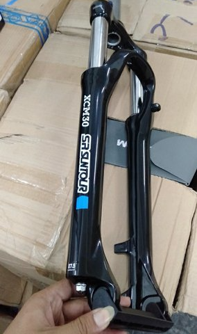 Fork Suntour xcm 30 travel 120 mm lock spring for 27 5 27.5 Sepeda MTB