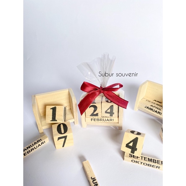 

KALENDER ABADI/SOUVENIR KALENDER ABADI