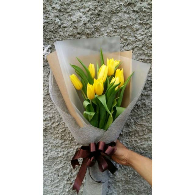 Bunga Wisuda Hand Buket Bunga Tulip Shopee Indonesia