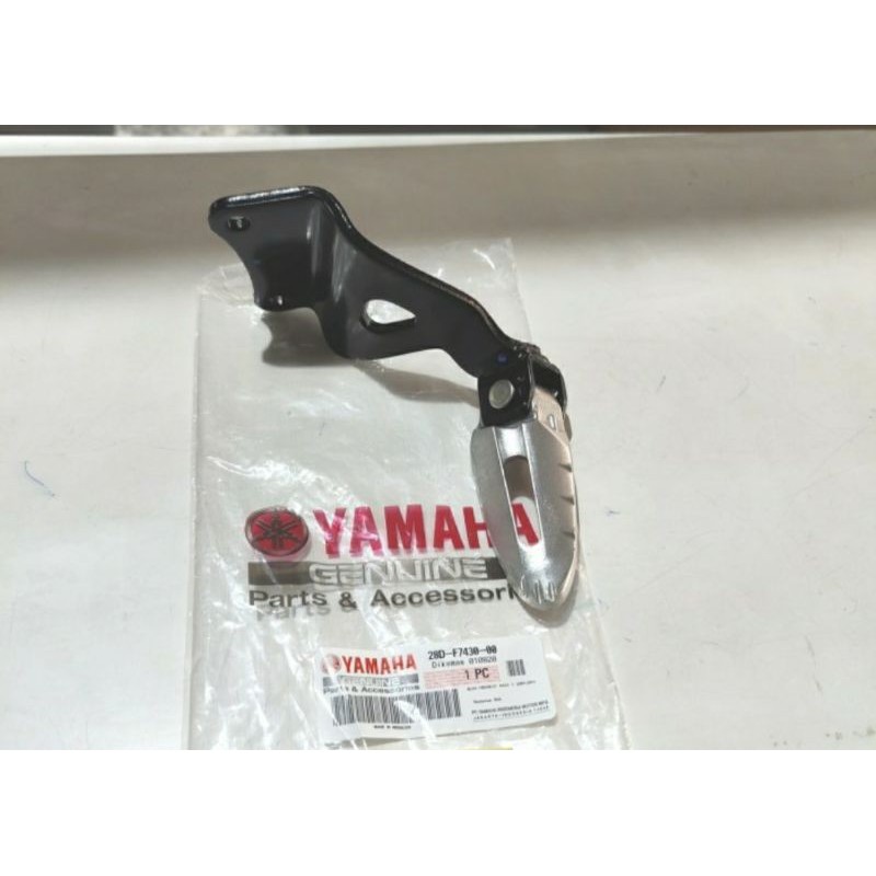 BREKET BRACKET DUDUKAN FOOTSTEP KIRI MIO SPORTY ASLI ORI YAMAHA 28D F7430 00