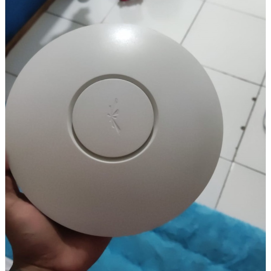 UBIQUITI Unifi LR / AP UAP- LR Long Range ( BEKAS SPERTI BARU )