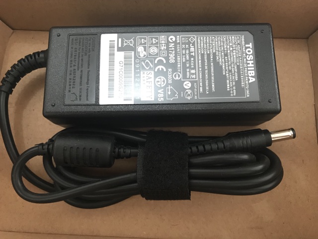 ADAPTOR LAPTOP TOSHIBA 19V-3.42A charger NOTEBOOK 19 volt 3.42 ampere C600 C640 L645 L640 L510 M300