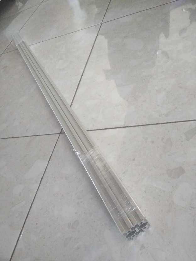 Aluminium Profile 2040, P =  1 Cm