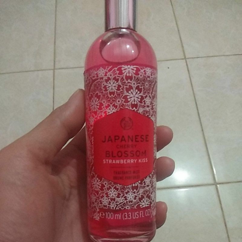 body mist the body shop japanese cherry blossom