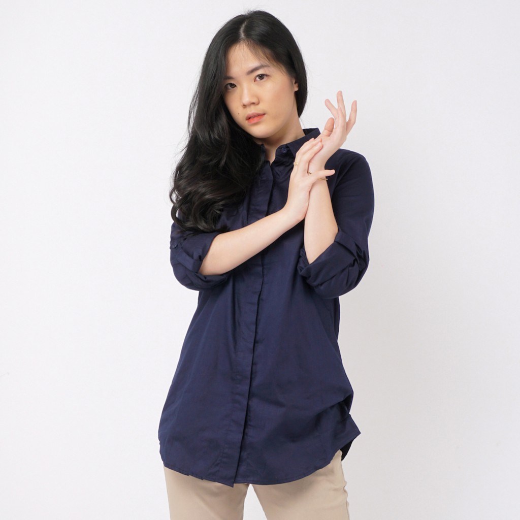 Kemeja Wanita Polos Lengan Panjang Slimfit - Biru Navy - Aura Catalogue Slimfit Plain Shirt-2