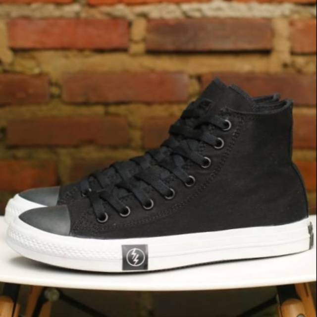 converse undefeated original