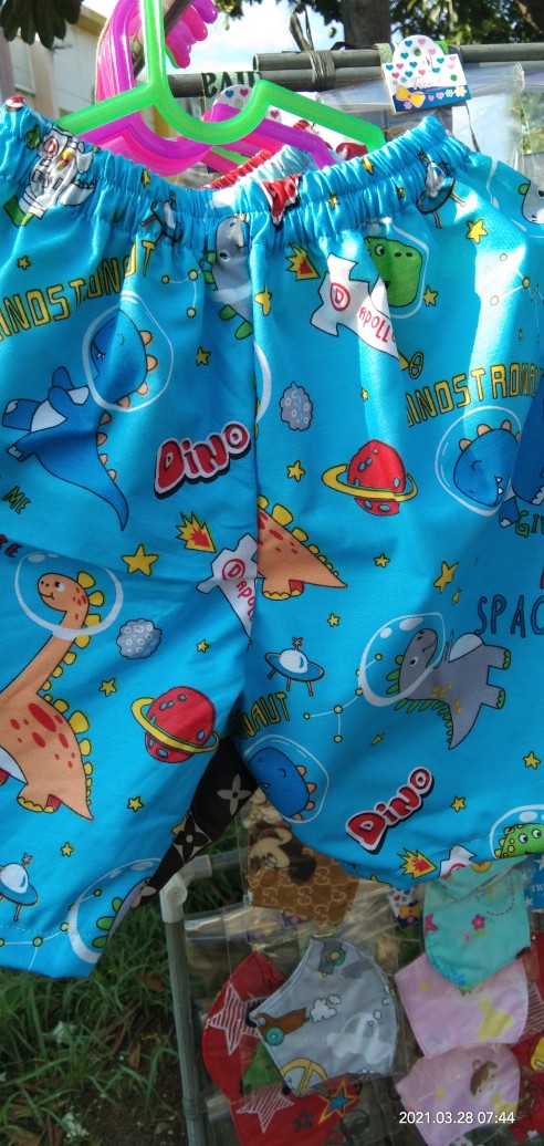 Astrodinaut - Kain Sprei Katun Lokal Meteran Carlotta