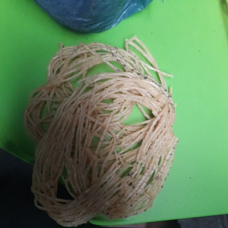 

kerupuk mie siantar