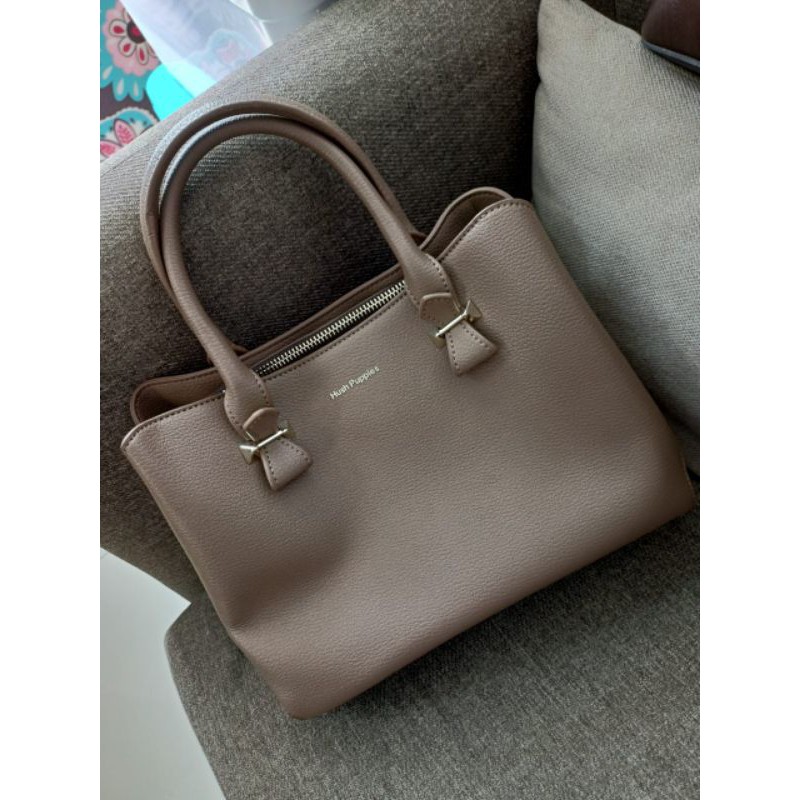 Hush Puppies tas dan sandal preloved