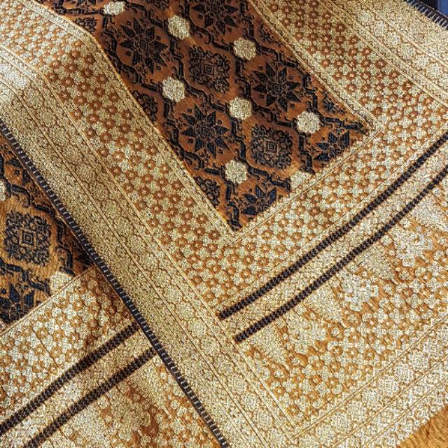 Songket Palembang asli sutra alam bunga Cino dasar gold kombinasi bunga hitam kristal gold