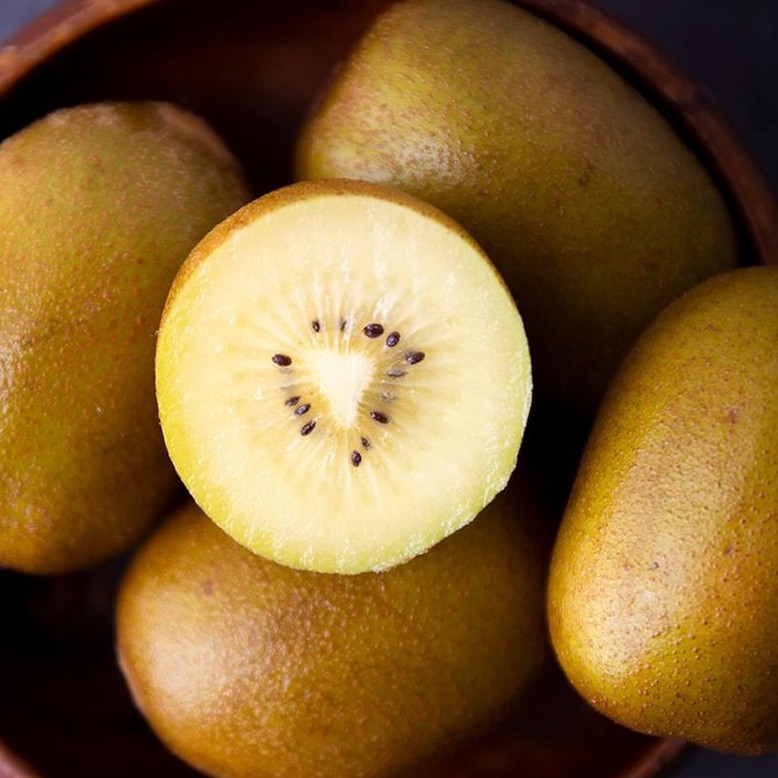 

Buah Kiwi Golden Import Segar | Kiwi Gold