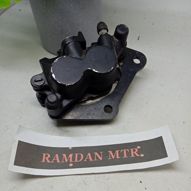 kaliper cakram belakang nmax double piston rubahan dari R15