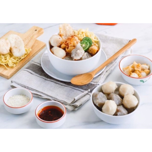 

Mie bakso geprek chili oil Nyai Mercon & bakso geprek chili oil Nyai Mercon