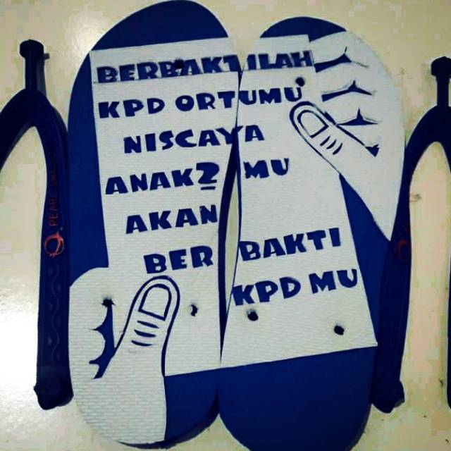 Sandal swallow ukir unik,