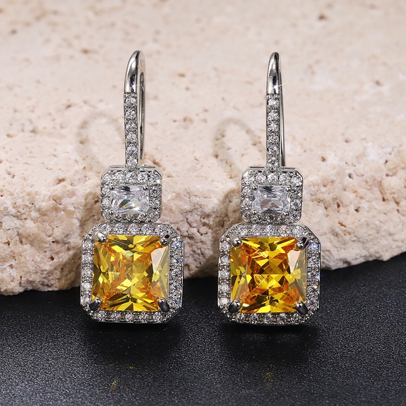 Anting Tusuk Gantung Wanita Hias Cubic Zirconia Warna Kuning Bling Untuk Pernikahan / Tunangan / Pesta