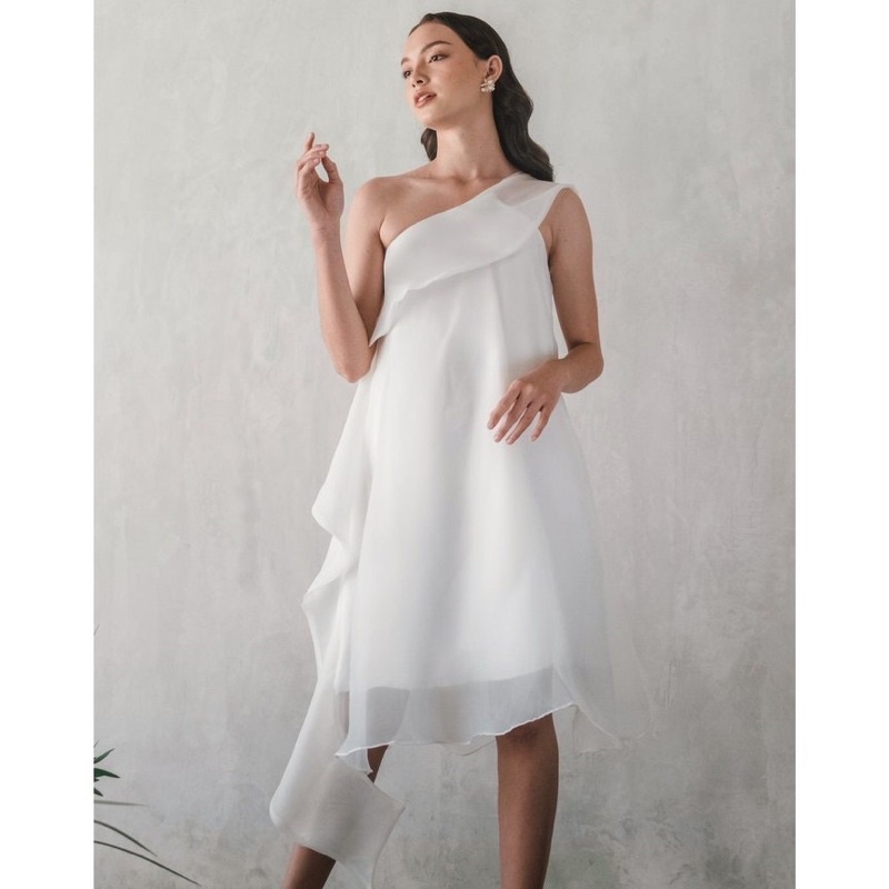 dress putih pesta preloved