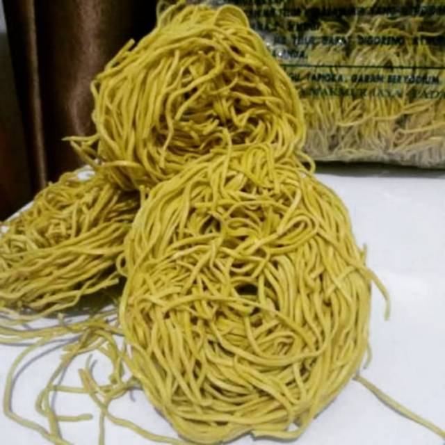 Mie kuning asli padang