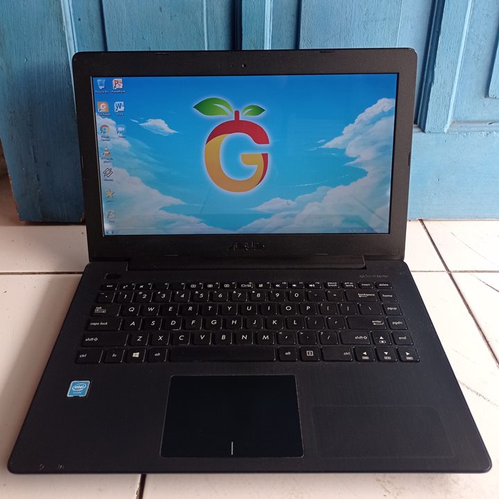 Asus X453S Warna Hitam Slim Tipis HDD 500GB RAM2GB Laptop Second Bekas