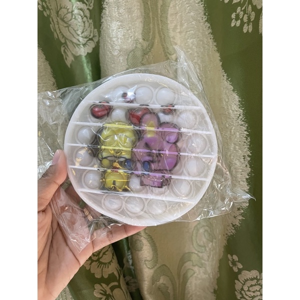 POP IT Rainbow karakter BT21 ice cream mobil dino - Hadiah kado Mainan Anak-BT21 Bulat