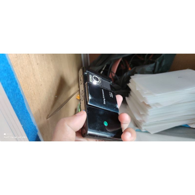 sony Ericsson satio buat kolektor hp jadul langka