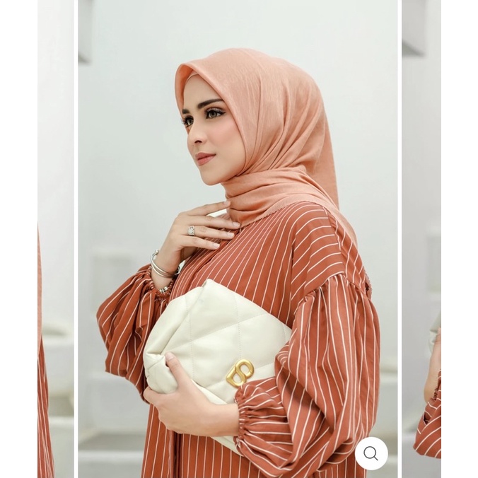 Buttonscarves Everyday Tapis Embossed - CANTALOUPE