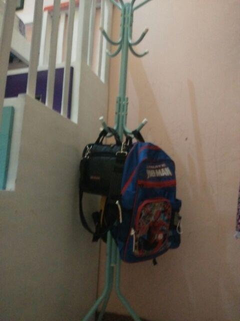 Multifunction Standing Hanger Gantungan Pakaian Baju Tas Topi Portable Modern S7