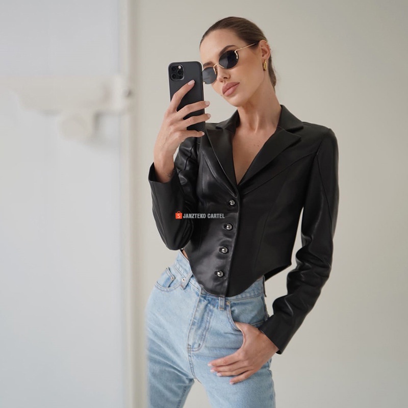 JNK x GEO - Jaket Wanita Blazer PU Leather Jacket Shirt Black Bahan Semi Kulit Sintetis Viena Faux Synthetic Premium Original Genuine Elegan Style Streetwear New Fashion Women Long Sleeved Single Breasted Suit Collar Slim Cardigan Ladies Cewek Remaja 2023