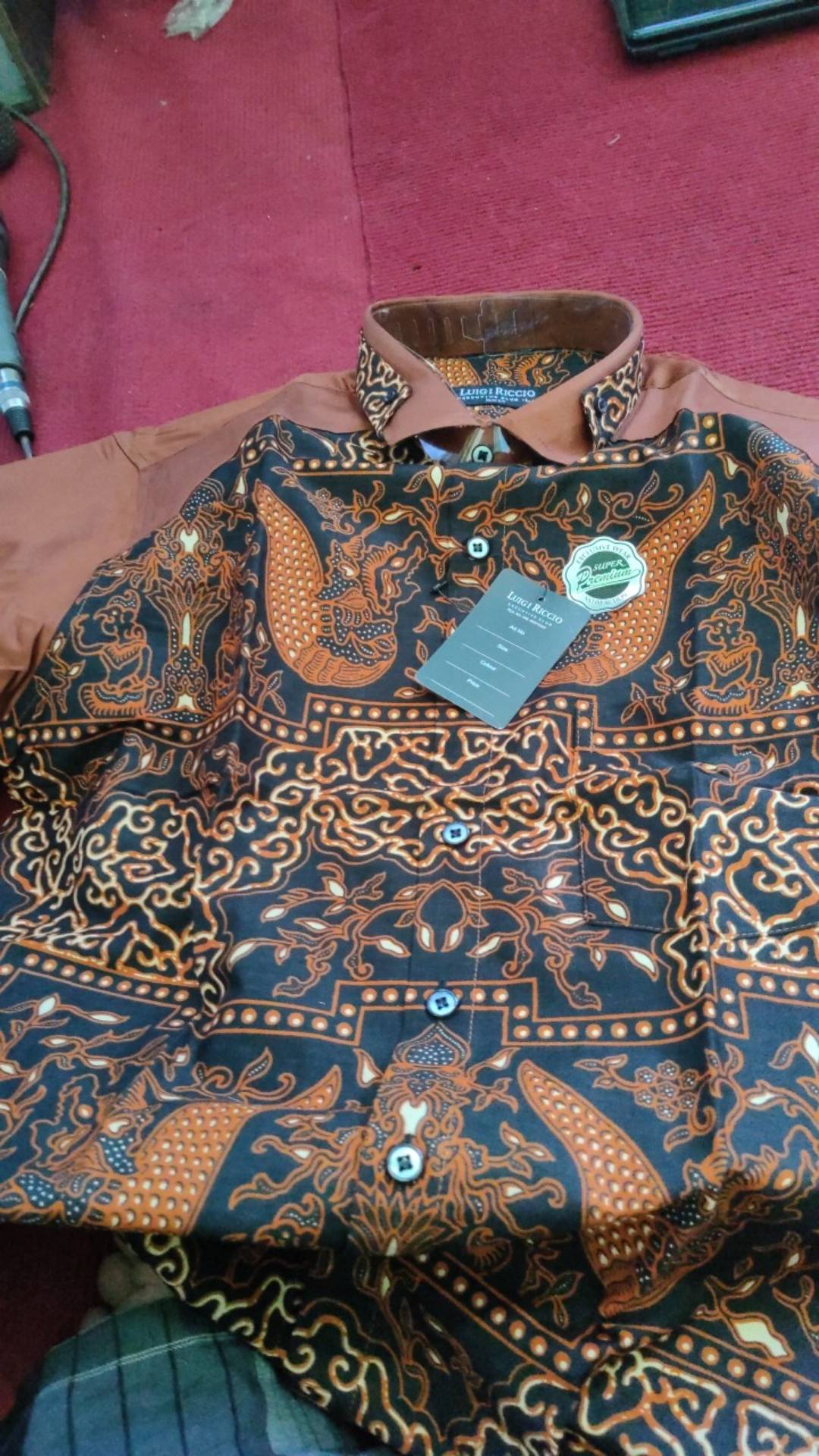 Luigi Riccio Kemeja Batik Pria Kombinasi Brown Series Lsr208.01