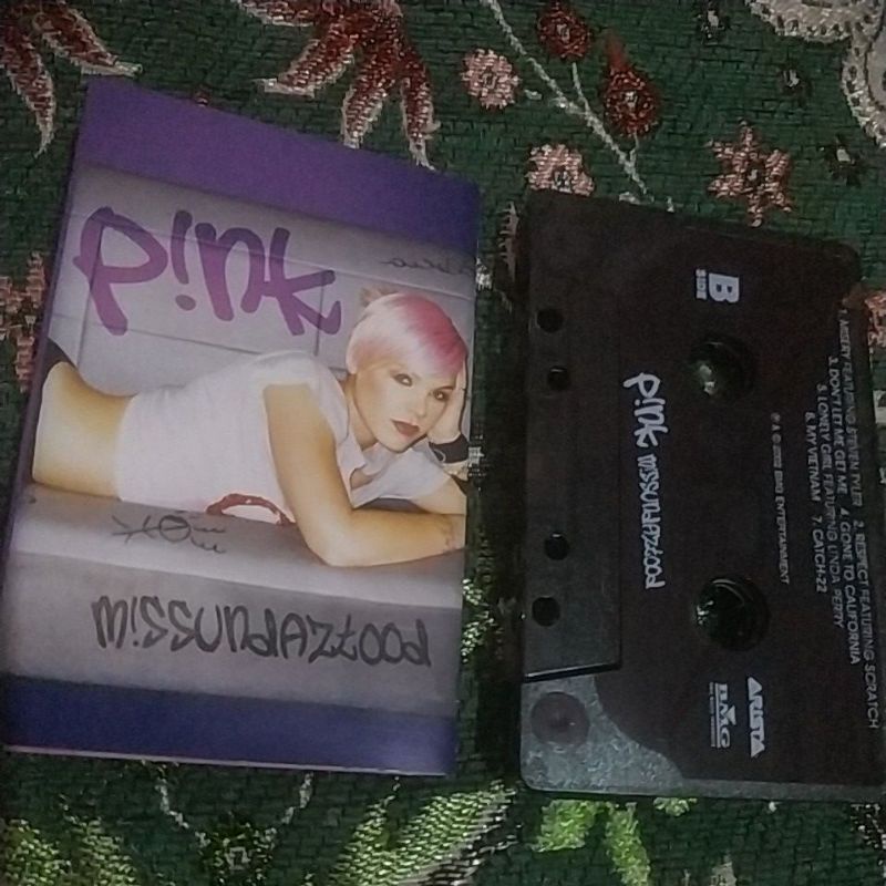 Kaset pita Pink: Missundaztood