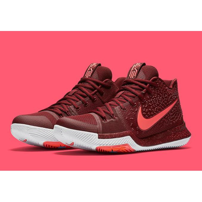 trimestre Leopardo estar impresionado Jual Sepatu Basket Nike Kyrie Irving 3 - Warning Team Red Hot Punch - 45  Kode 1360 | Shopee Indonesia