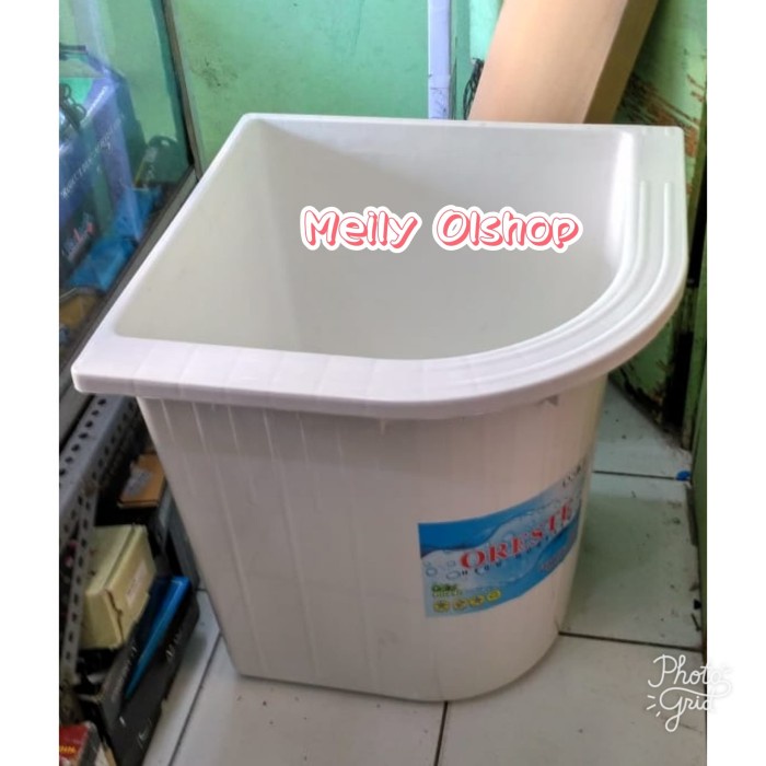 Bak Air Kamar Mandi/ Bak Air Mandi Plastik/ Bak Air Sudut Kamar Mandi