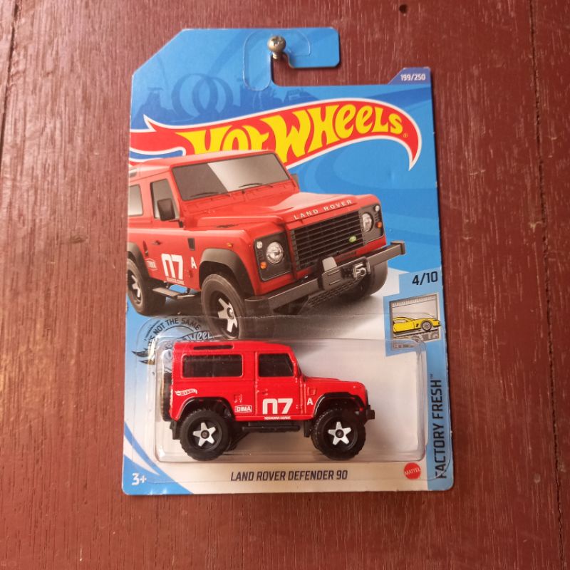 LAND ROVER DEFENDER 90 HOT WHEELS