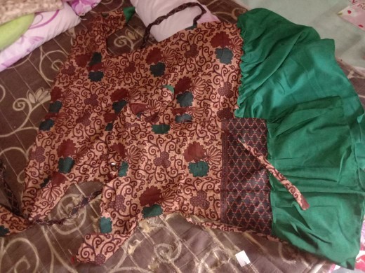 Batik Couple Keluarga Sania Ruffle Ori Ndoro Jowi Dnt Motif Rempel Hijau