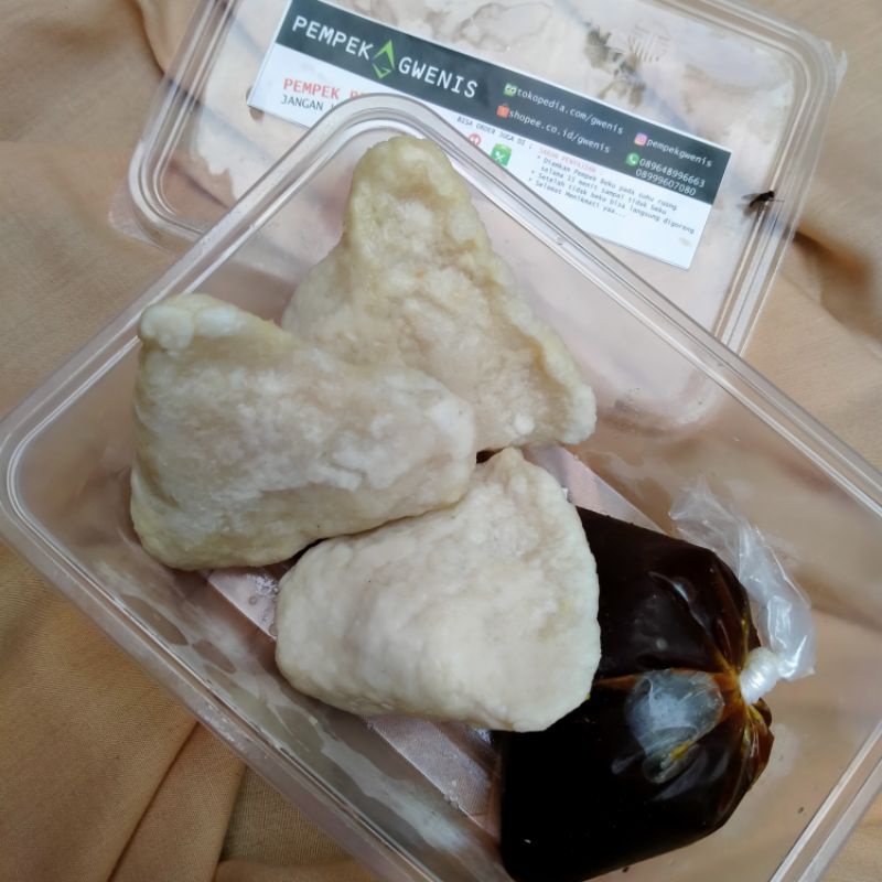 

PEMPEK GWENIS Paket Kapal Selam Ikan Tenggiri