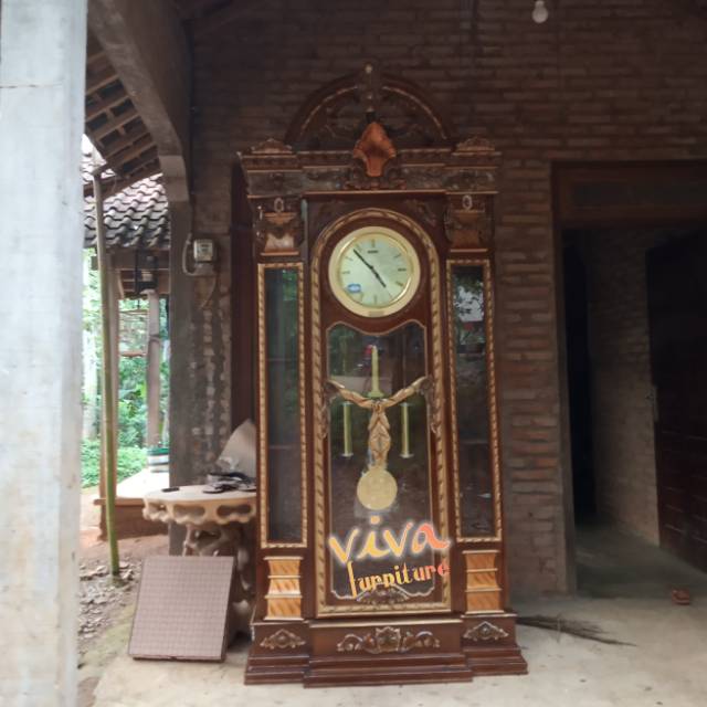 almari jam hias brawijaya,mebel jepara,furniture jepara