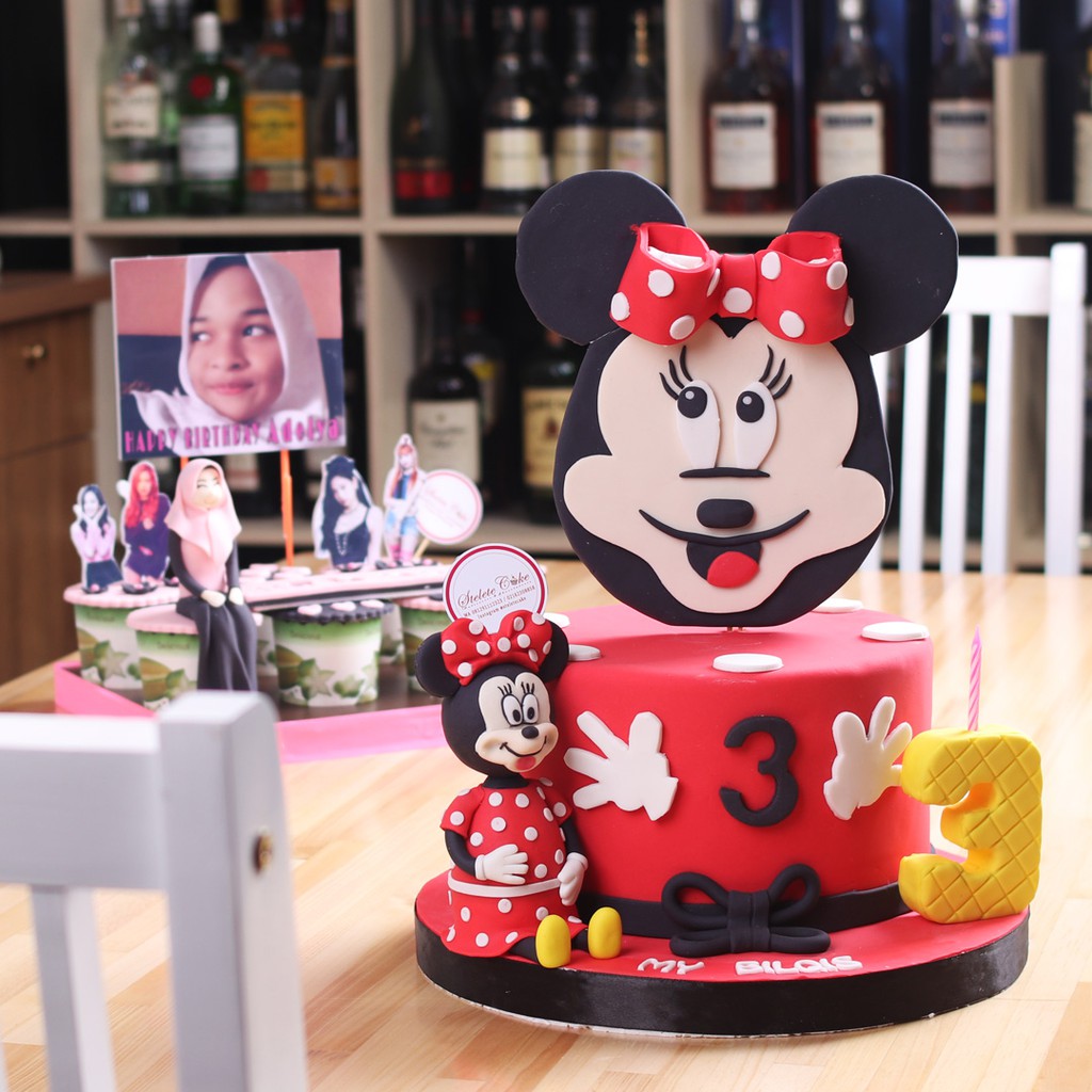 

Kue Ultah Minnie Mouse / diameter 20 cm / MOHON BACA KETERANGAN