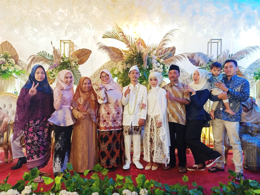 Giyandra Biru Kemeja Batik Solo Bahan Katun Sragenan Lapis Furing