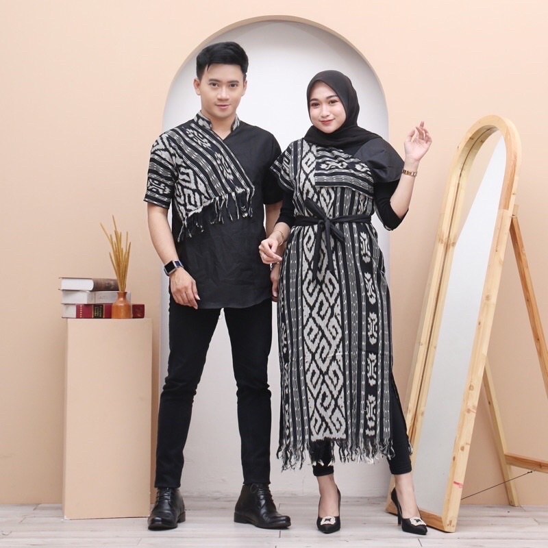 COUPLE TENUN TIRAJA HITAM DEBBY STORE