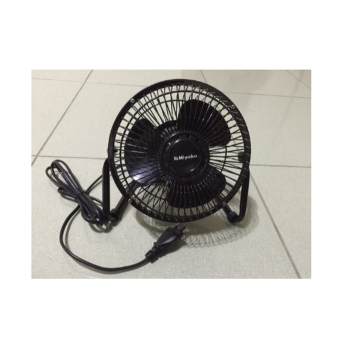 Kipas Angin Meja / Desk Fan Mini 6&quot; (15cm) Miyako KAD-06 PROMO GARANSI