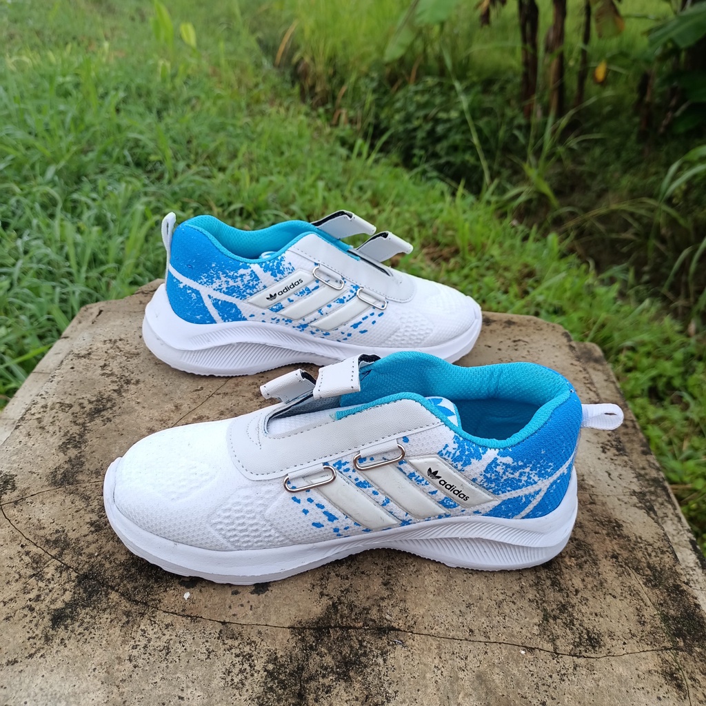 Sepatu Kretekan Anak Kekinian 33-37