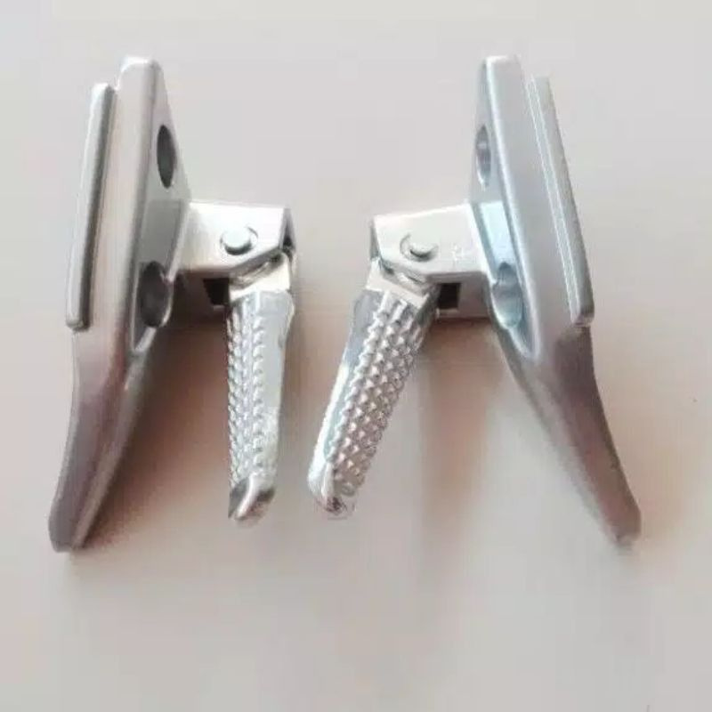 PLAT DUDUKAN STEP FOOTSTEP BELAKANG SET SPIN 125 SPIN 125 SEPASANG