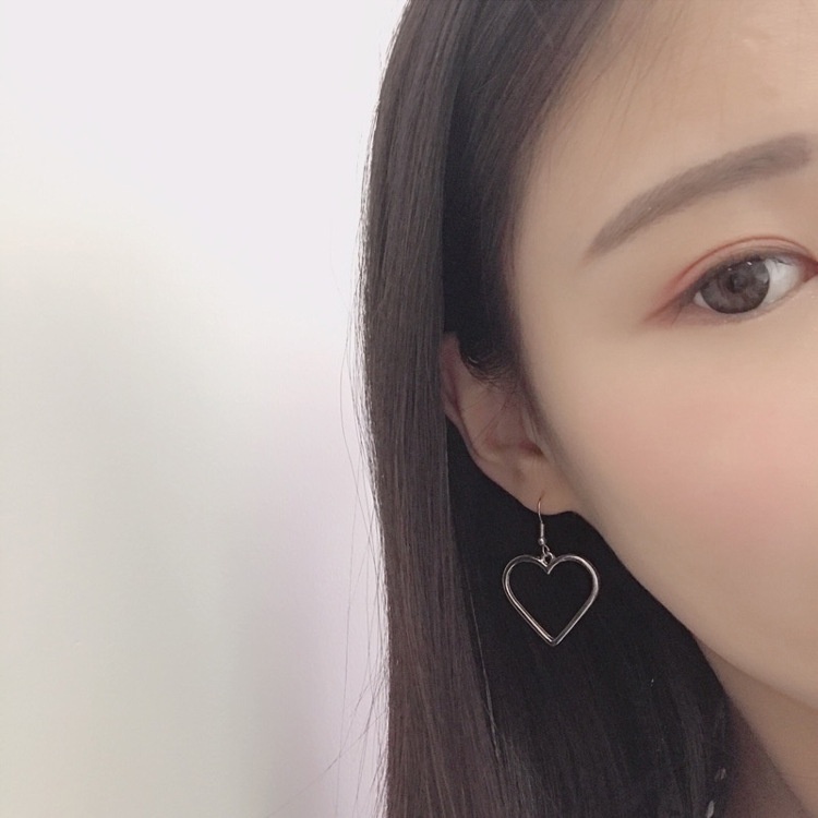 Anting Kait Gantung Desain Hati Warna Silver Gaya Simple Untuk Wanita