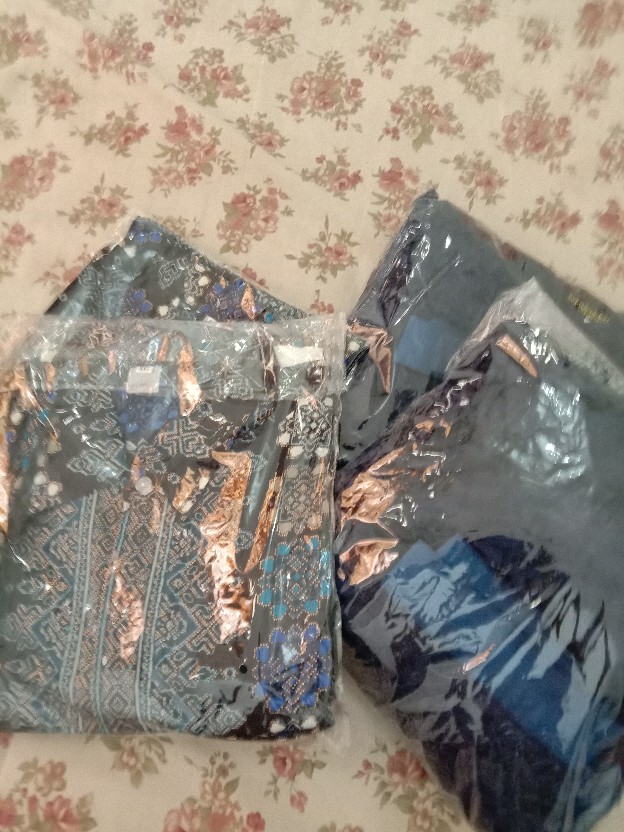 Couple Batik / Couple Kebaya / Kebaya Brokat Aurora Cantik / Kemeja Batik Pria Modern Toraja Navy