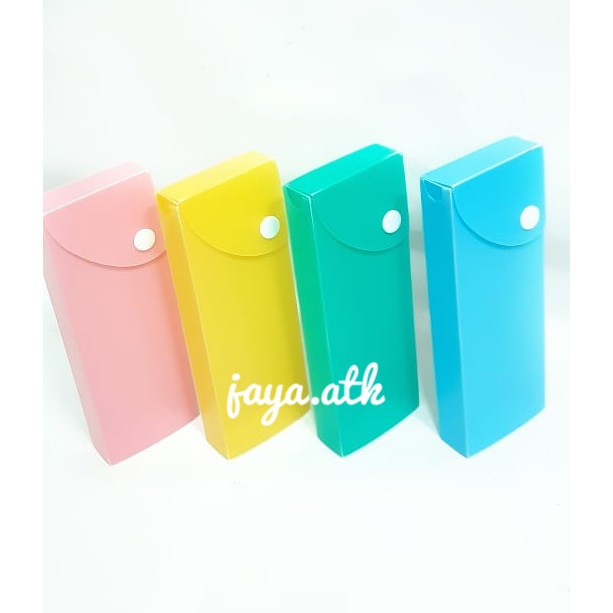 

TEMPAT PENSIL KOTAK PENSIL KANCING PLASTIK POLOS MURAH SOUVENIR BINGKISAN KADO ULTAH ANAK