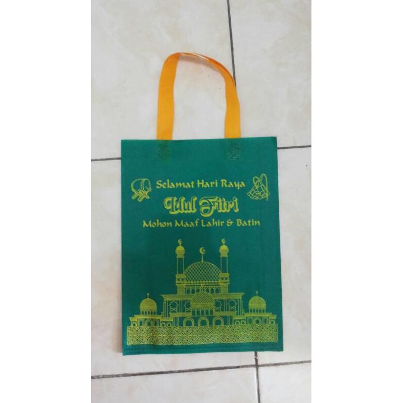 

Tas Spunbond Idul Fitri Tali Uk 38X45 / Tas Idul Fitri / Tas Lebaran