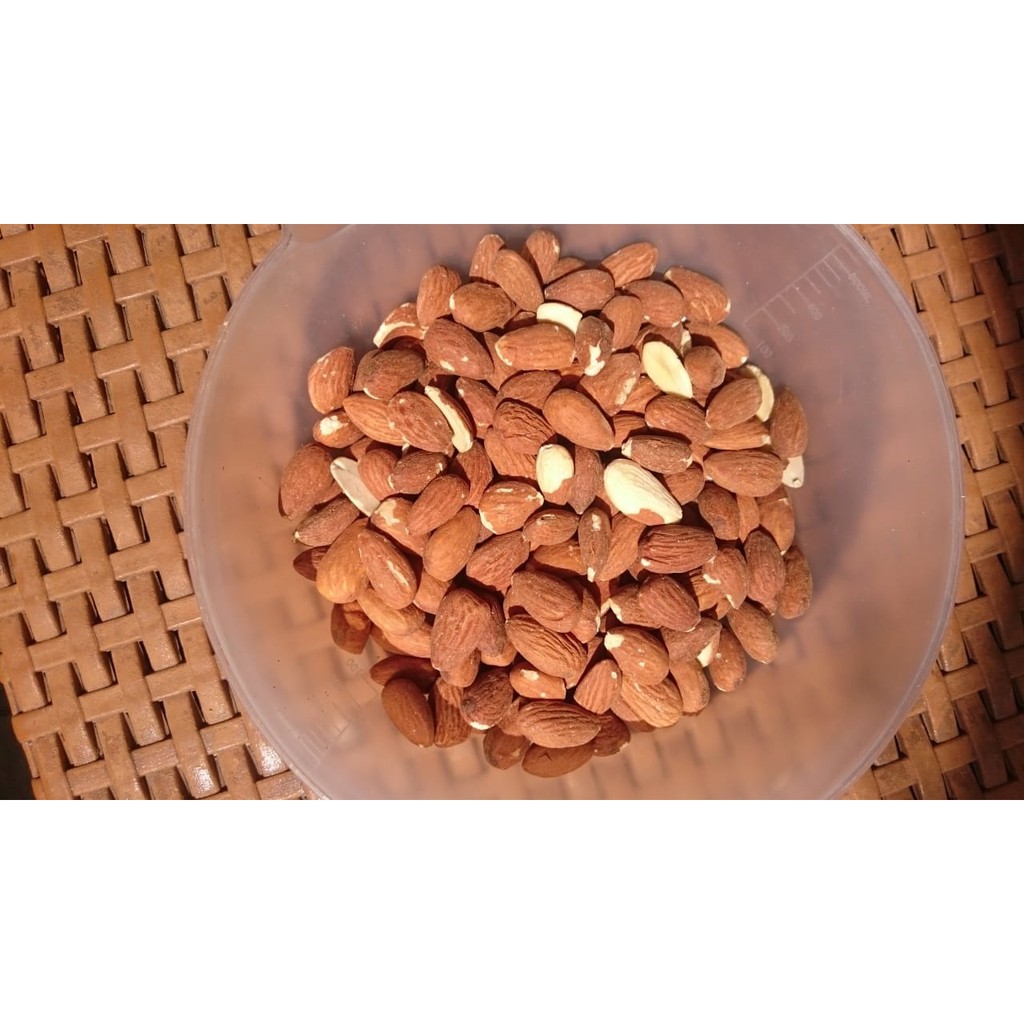 

KACANG ALMOND PANGGANG ORIGINAL / NATURAL WHOLE ALMOND ROASTED HOMEMADE