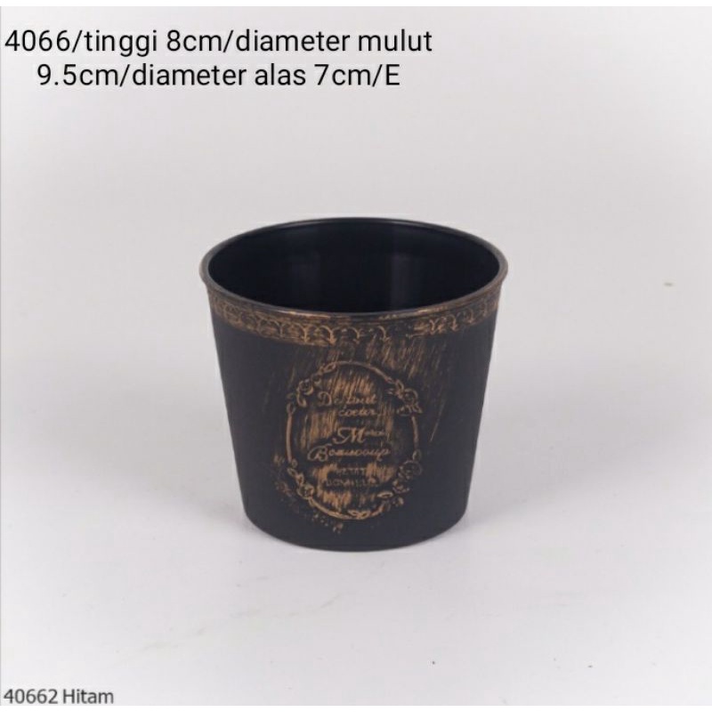 Vas Bunga Plastik 4066