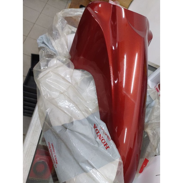 61100 KVL N00WRM Spakbor Slebor depan Supra X 125 Batman warna merah bata