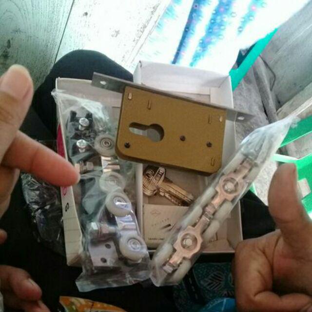 Roda Nilon Untuk Rel Gantung Pintu Geser / Sliding